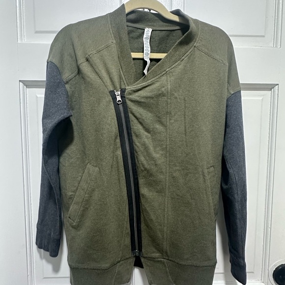 Lululemon Mula Bundle Wrap Asymmetrical Zip Jacket Size 4 - Picture 2 of 5